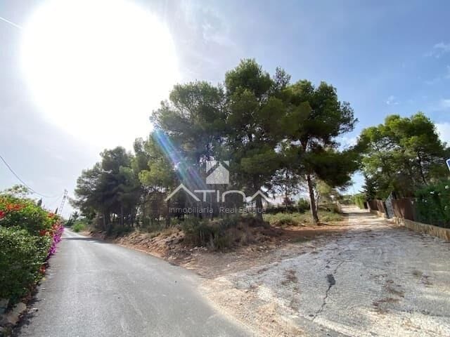 Parcela en venta con proyecto y licencia de obra en la zona del Montgó