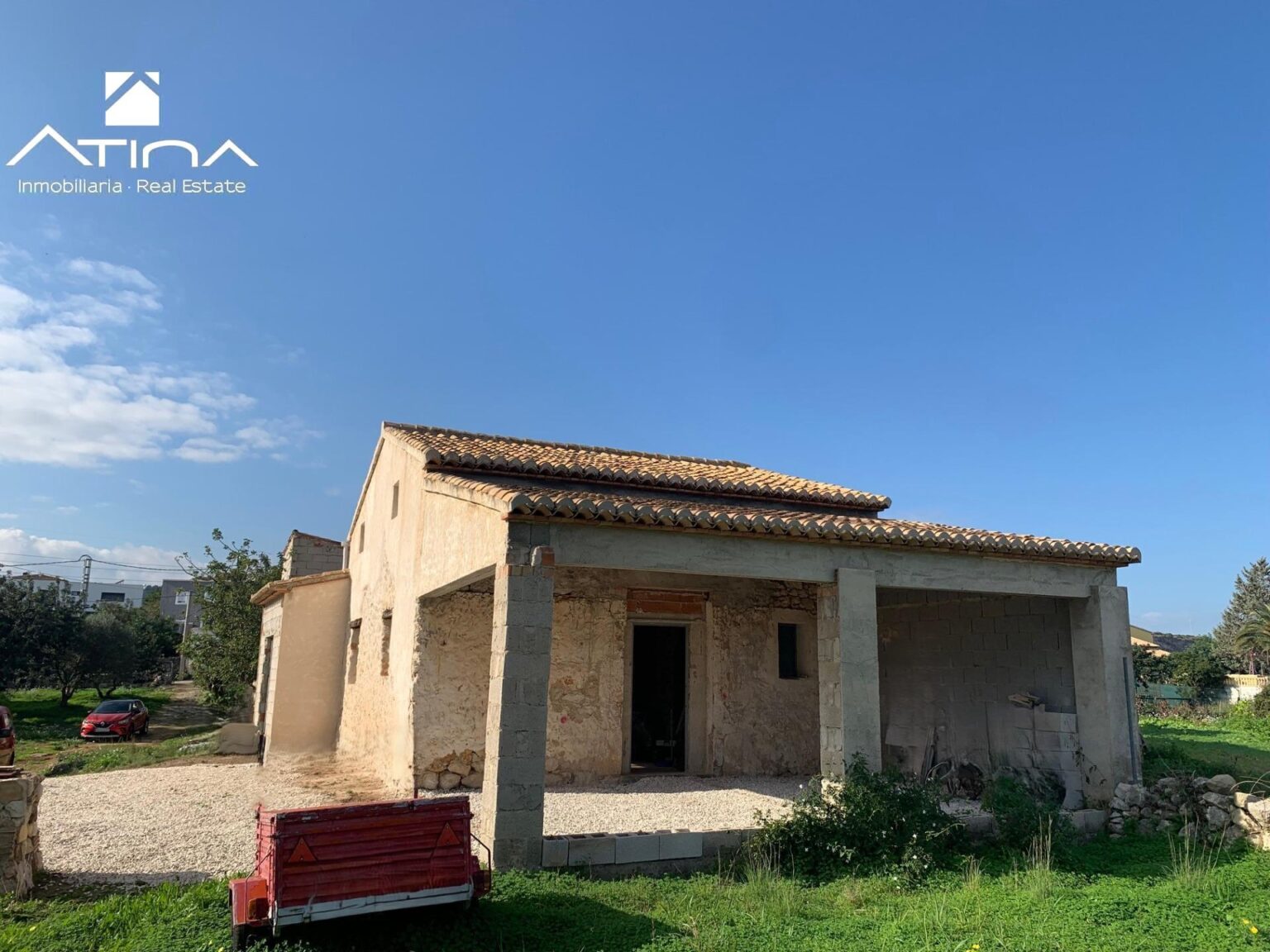 Encantadora finca tradicional con vistas al Montgó
