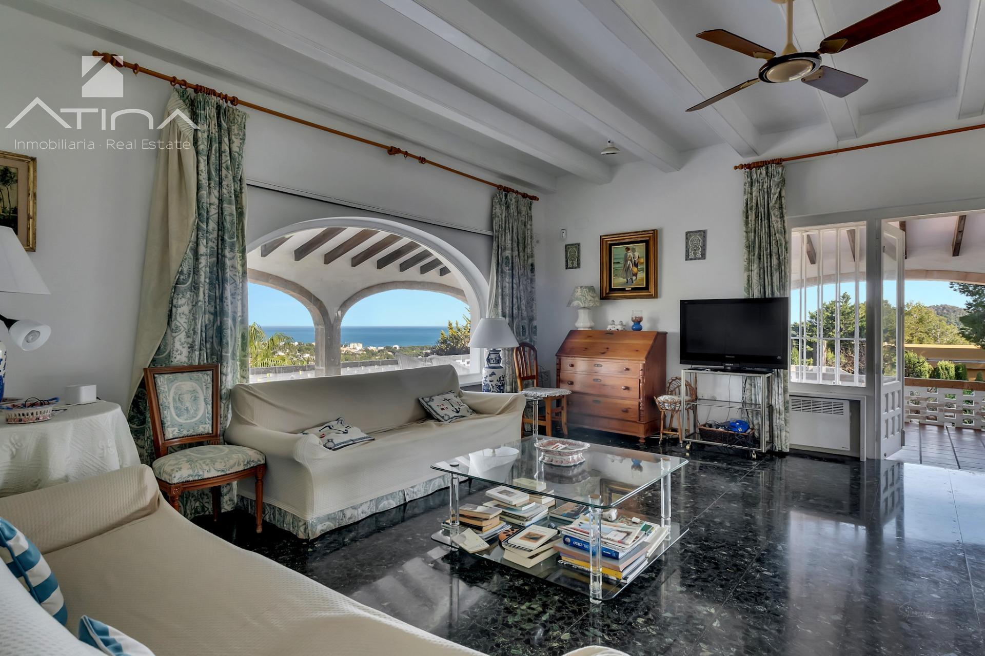 Impresionante villa con vistas increibles al mar en la urbanizacion el Tosalet