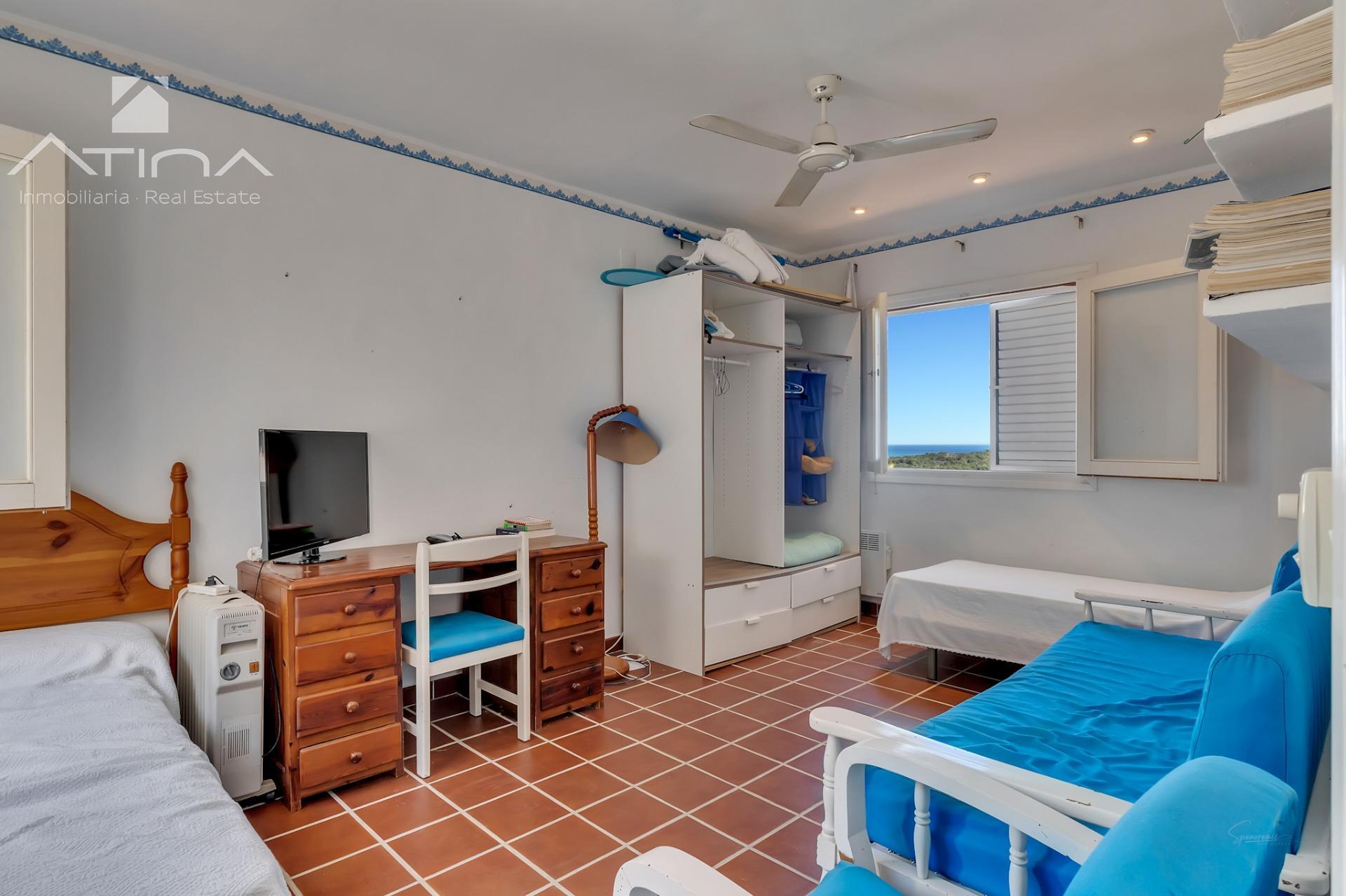 Impresionante villa con vistas increibles al mar en la urbanizacion el Tosalet