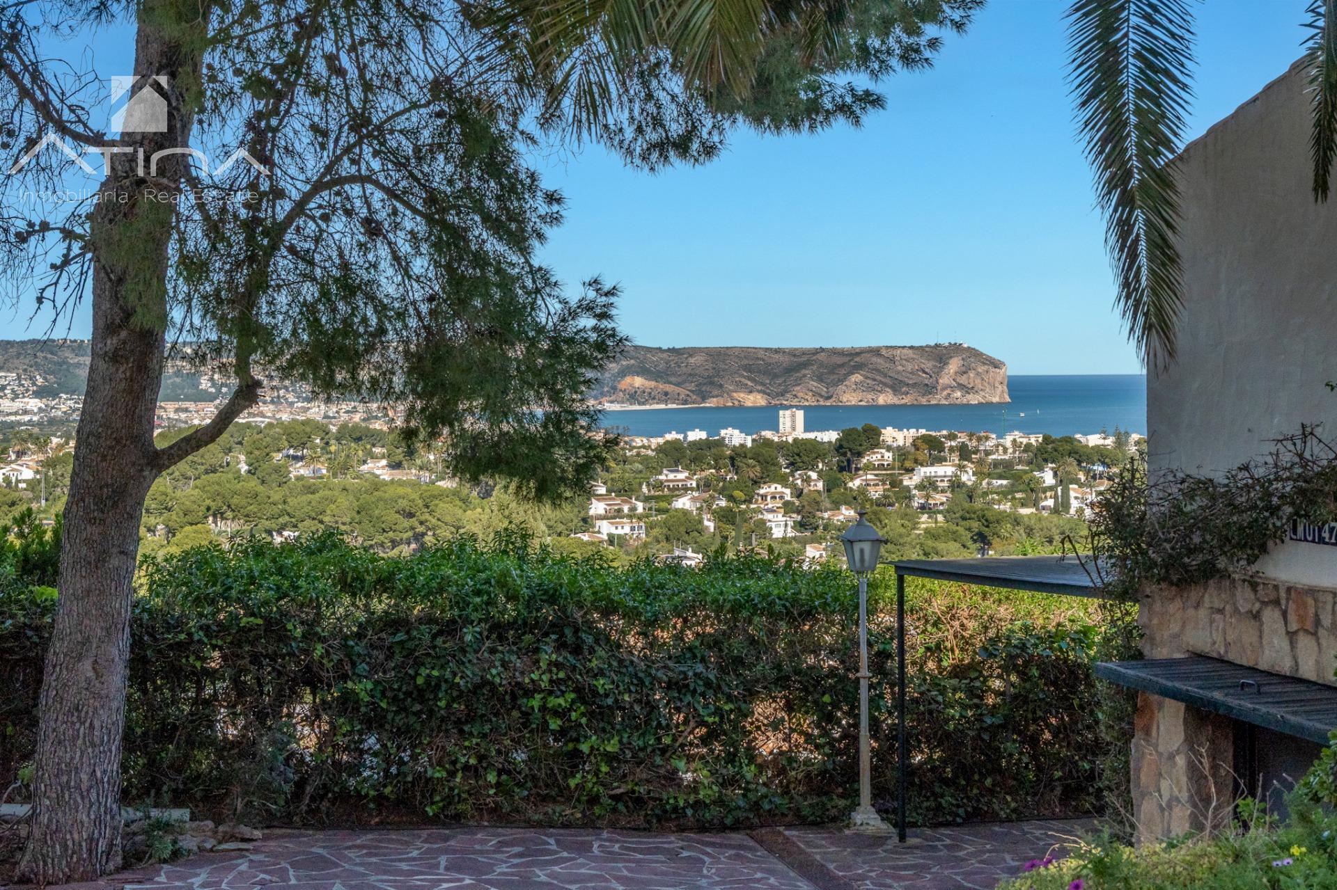 Impresionante villa con vistas increibles al mar en la urbanizacion el Tosalet