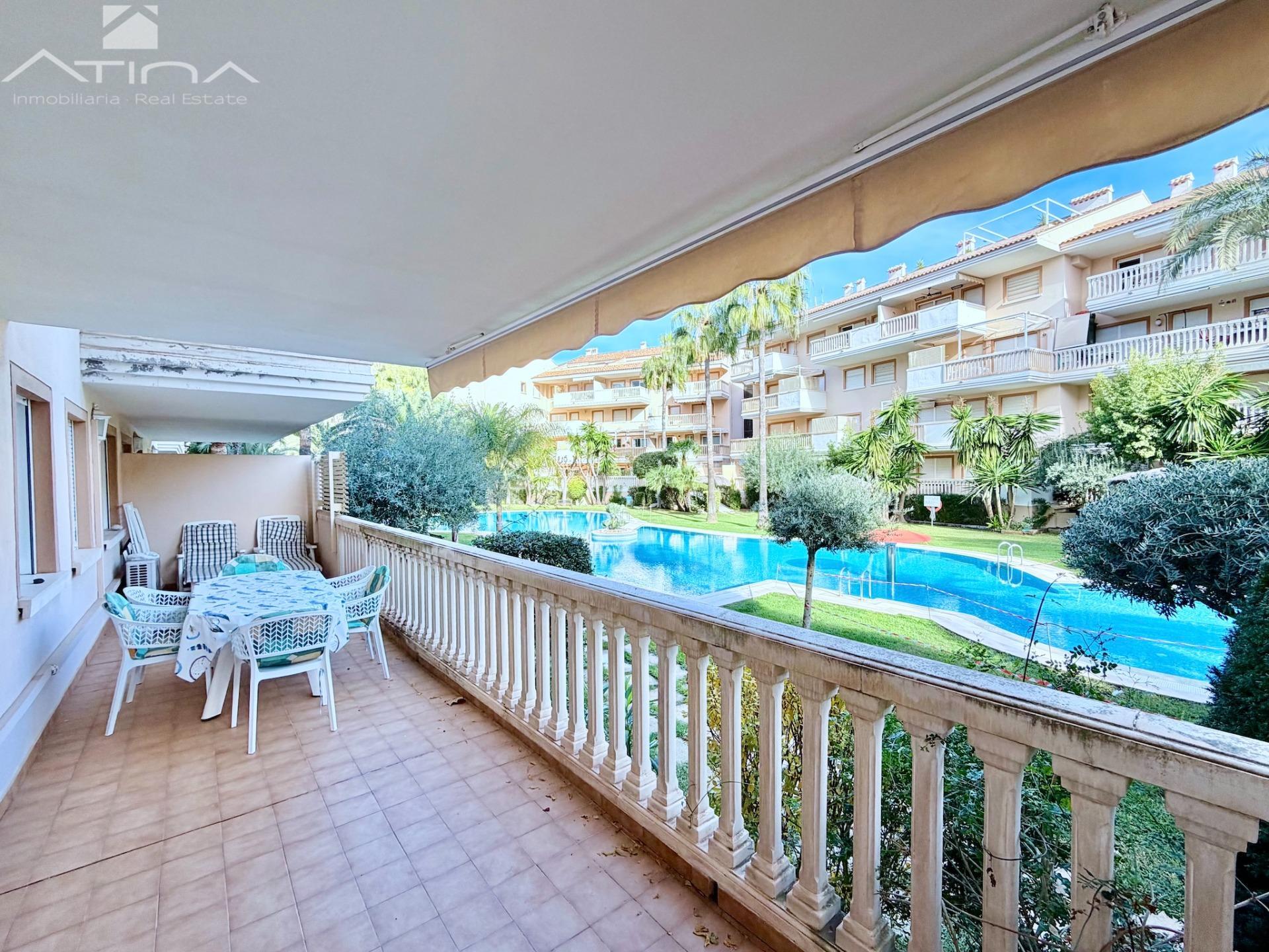 Apartamento situado en Jávea junto al Canal de la Fontana