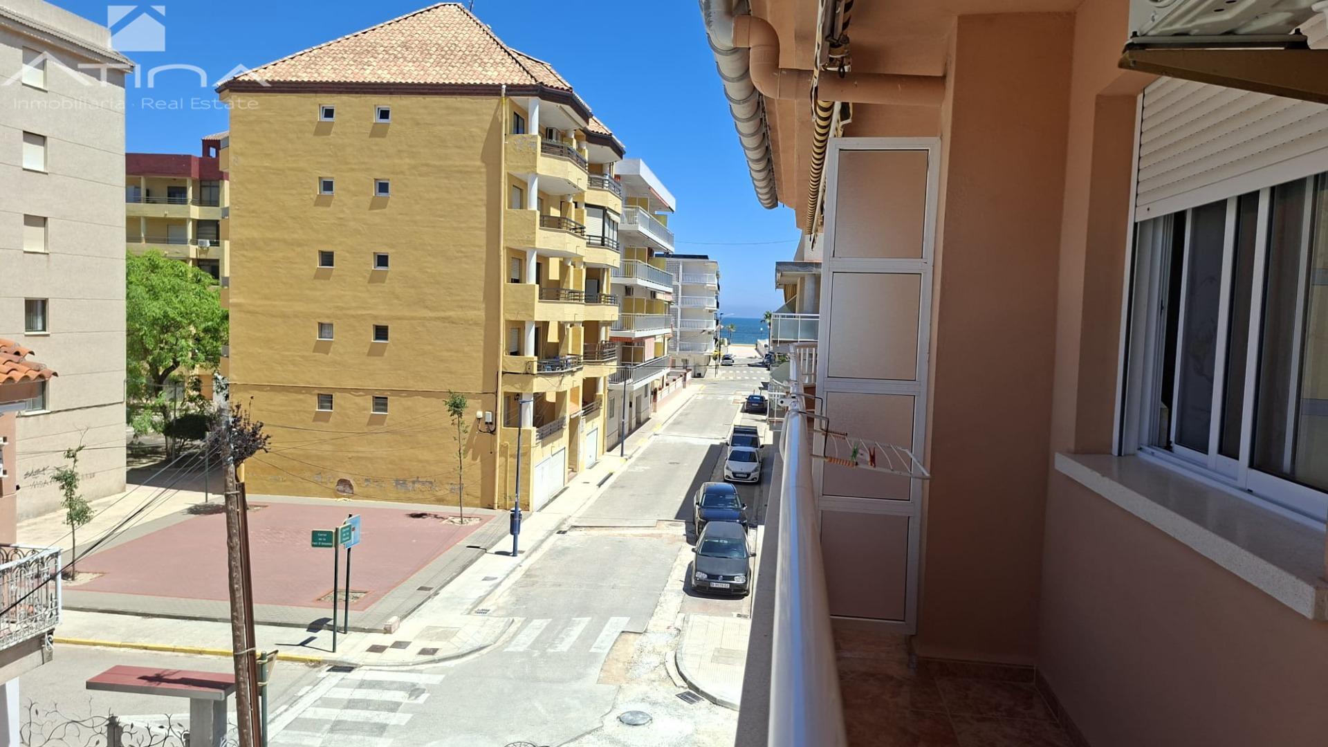 Apartamento con vistas al mar en Playa de Miramar
