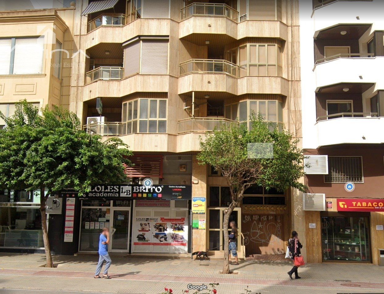 Venta de plaza de garaje para motocicleta en el centro de Gandia.